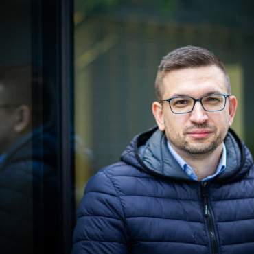 Stačila jedna tlačovka a na krízovú linku prišli tisíce hovorov